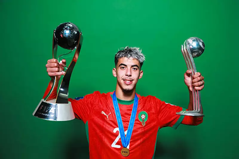 ياسر زبيري نجم منتخب المغرب للشباب